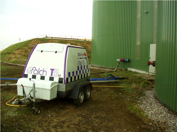 DLU Schwedt: Großtankreinigung, hier Biogasanlage